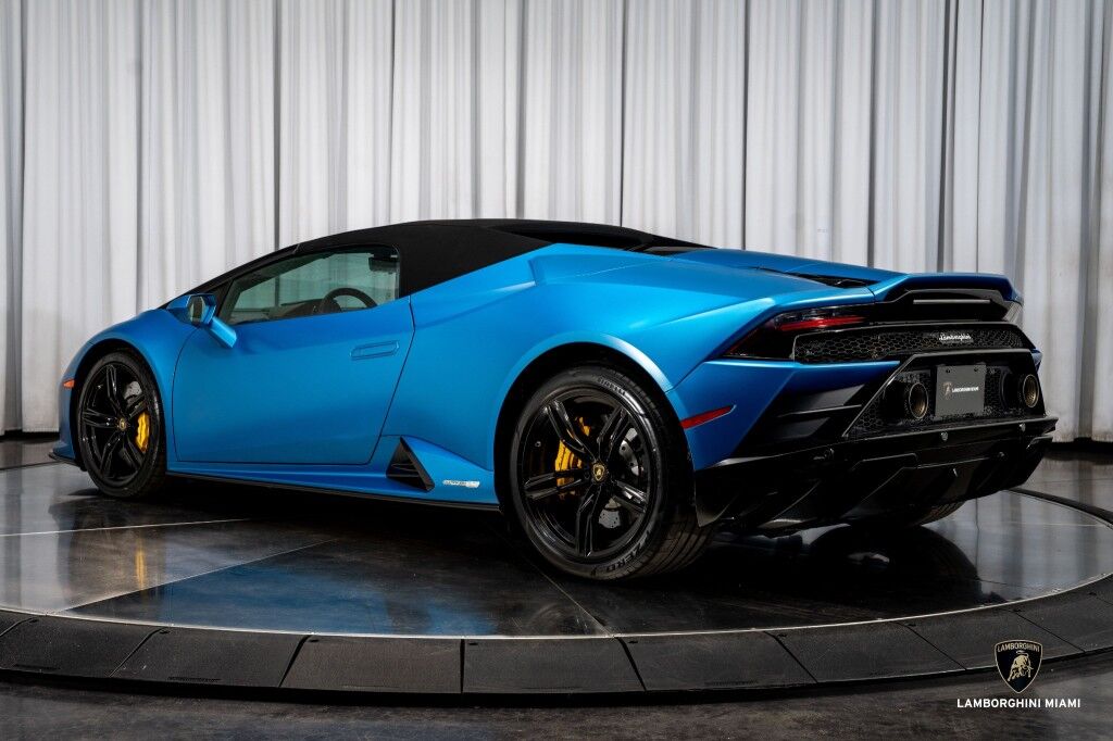2020 Lamborghini Huracan EVO RWD Spyder North Miami Beach FL