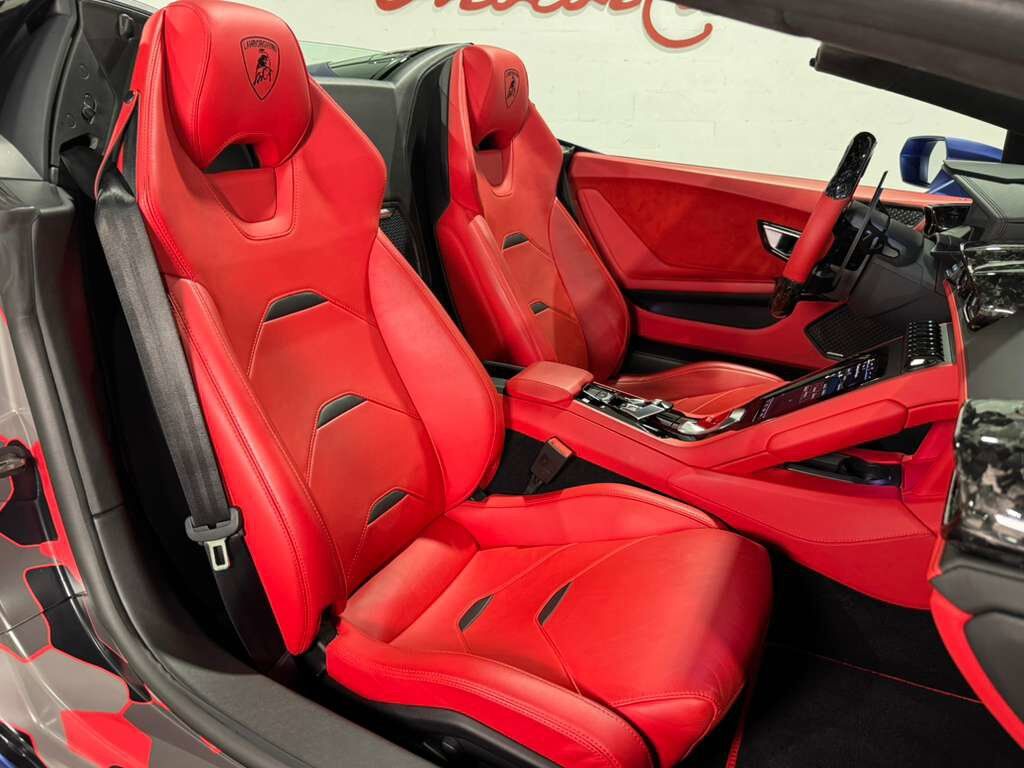 2020 Lamborghini Huracan EVO Spyder ALL-WHEEL DRIVE! DarwinPRO body kit, Sensonum audio system, carbon galore AND MUCH MORE!! Fort Lauderdale FL