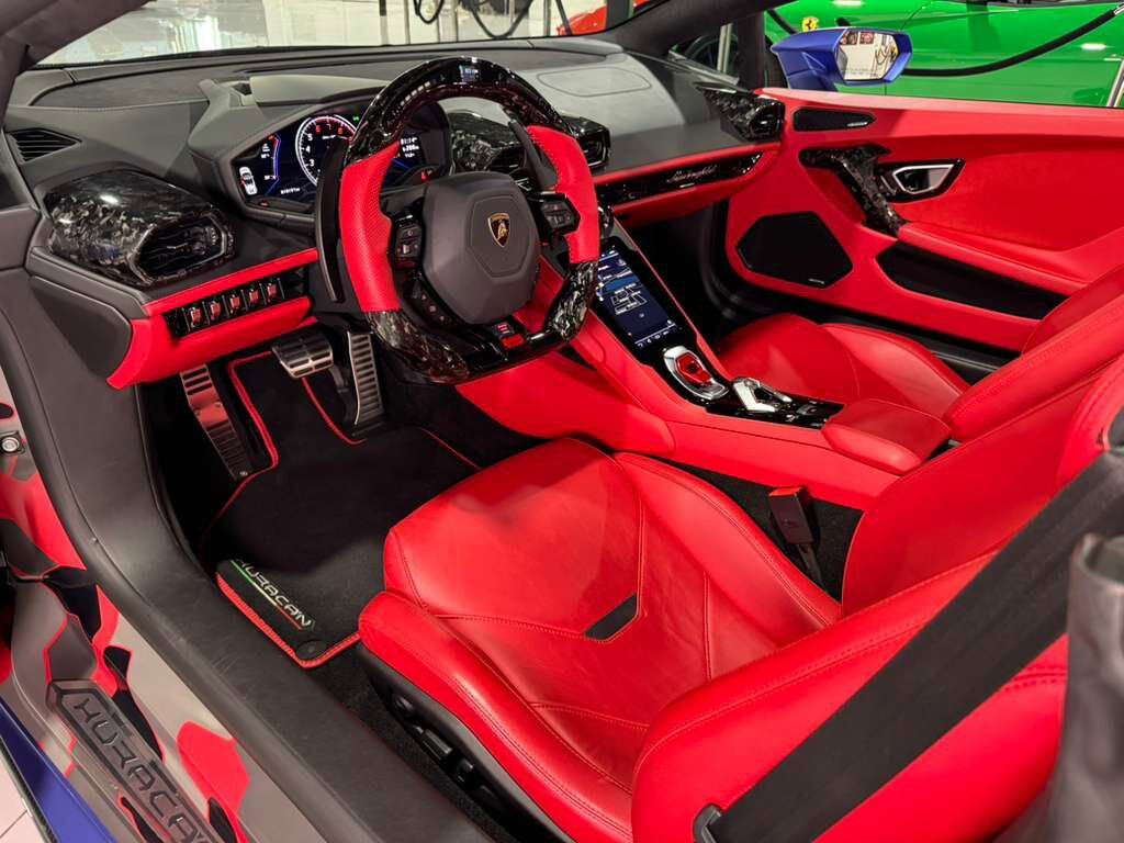 2020 Lamborghini Huracan EVO Spyder ALL-WHEEL DRIVE! DarwinPRO body kit, Sensonum audio system, carbon galore AND MUCH MORE!! Fort Lauderdale FL