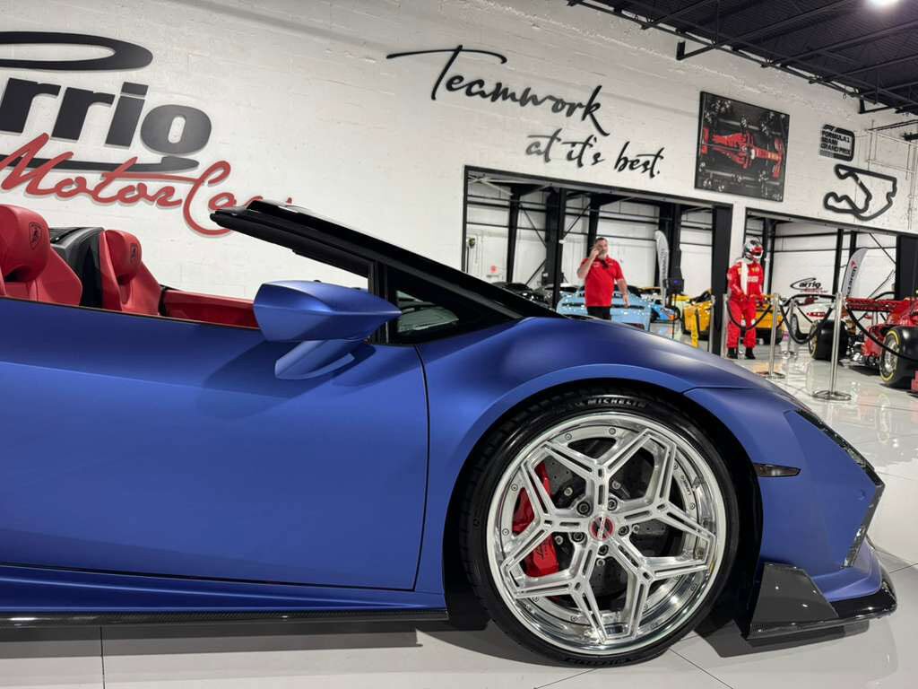 2020 Lamborghini Huracan EVO Spyder ALL-WHEEL DRIVE! DarwinPRO body kit, Sensonum audio system, carbon galore AND MUCH MORE!! Fort Lauderdale FL