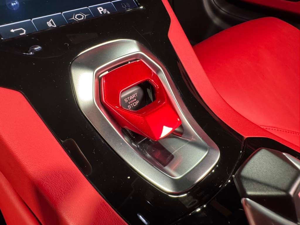 2020 Lamborghini Huracan EVO Spyder ALL-WHEEL DRIVE! DarwinPRO body kit, Sensonum audio system, carbon galore AND MUCH MORE!! Fort Lauderdale FL