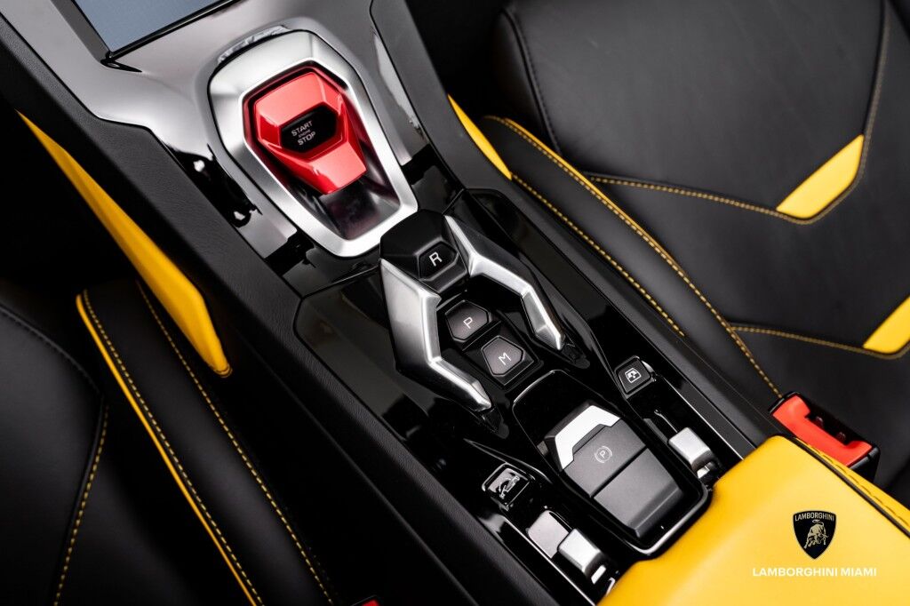2020 Lamborghini Huracan EVO Spyder North Miami Beach FL