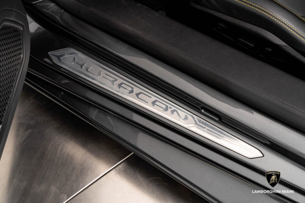 2020 Lamborghini Huracan EVO Spyder North Miami Beach FL