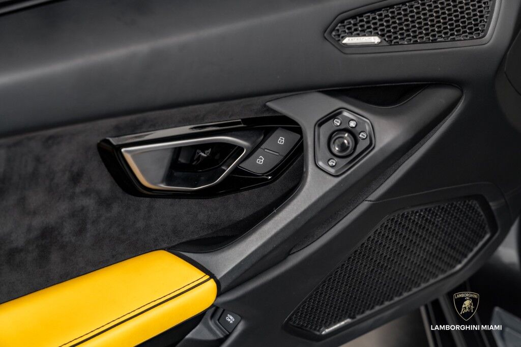 2020 Lamborghini Huracan EVO Spyder North Miami Beach FL