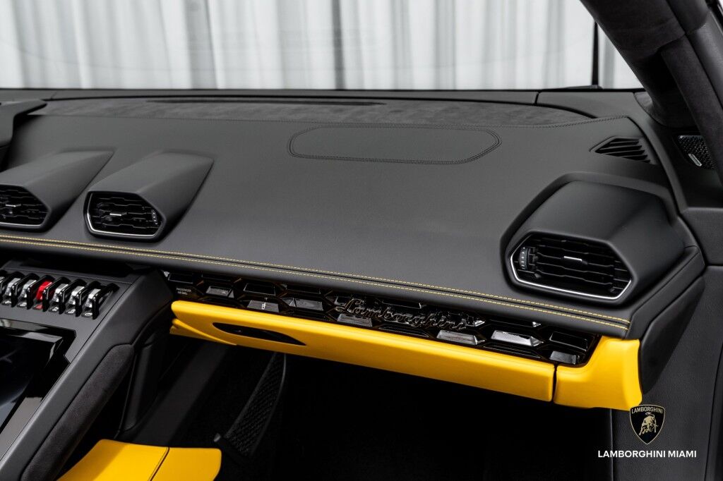 2020 Lamborghini Huracan EVO Spyder North Miami Beach FL