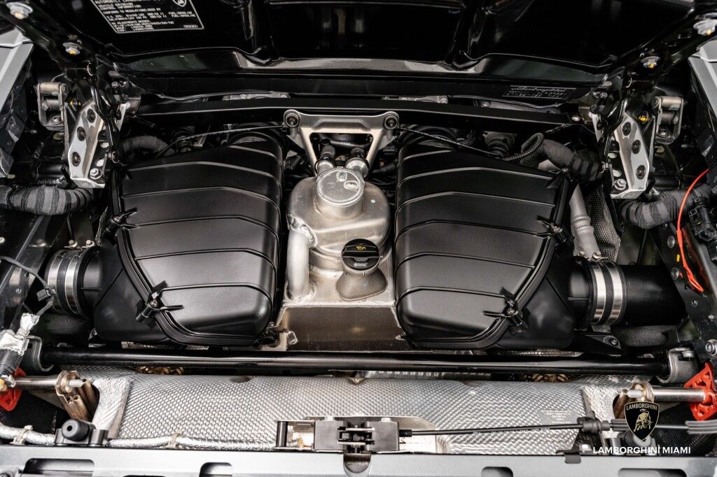 2020 Lamborghini Huracan EVO Spyder North Miami Beach FL