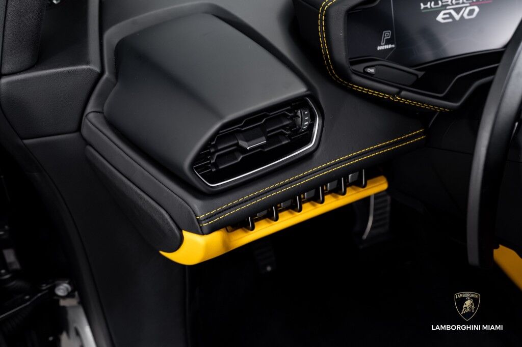 2020 Lamborghini Huracan EVO Spyder North Miami Beach FL