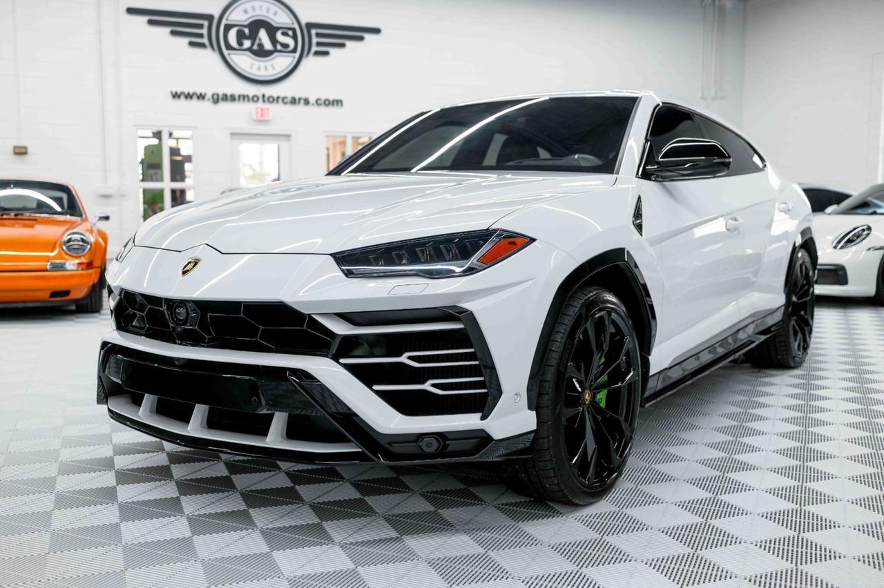 2020 Lamborghini Urus