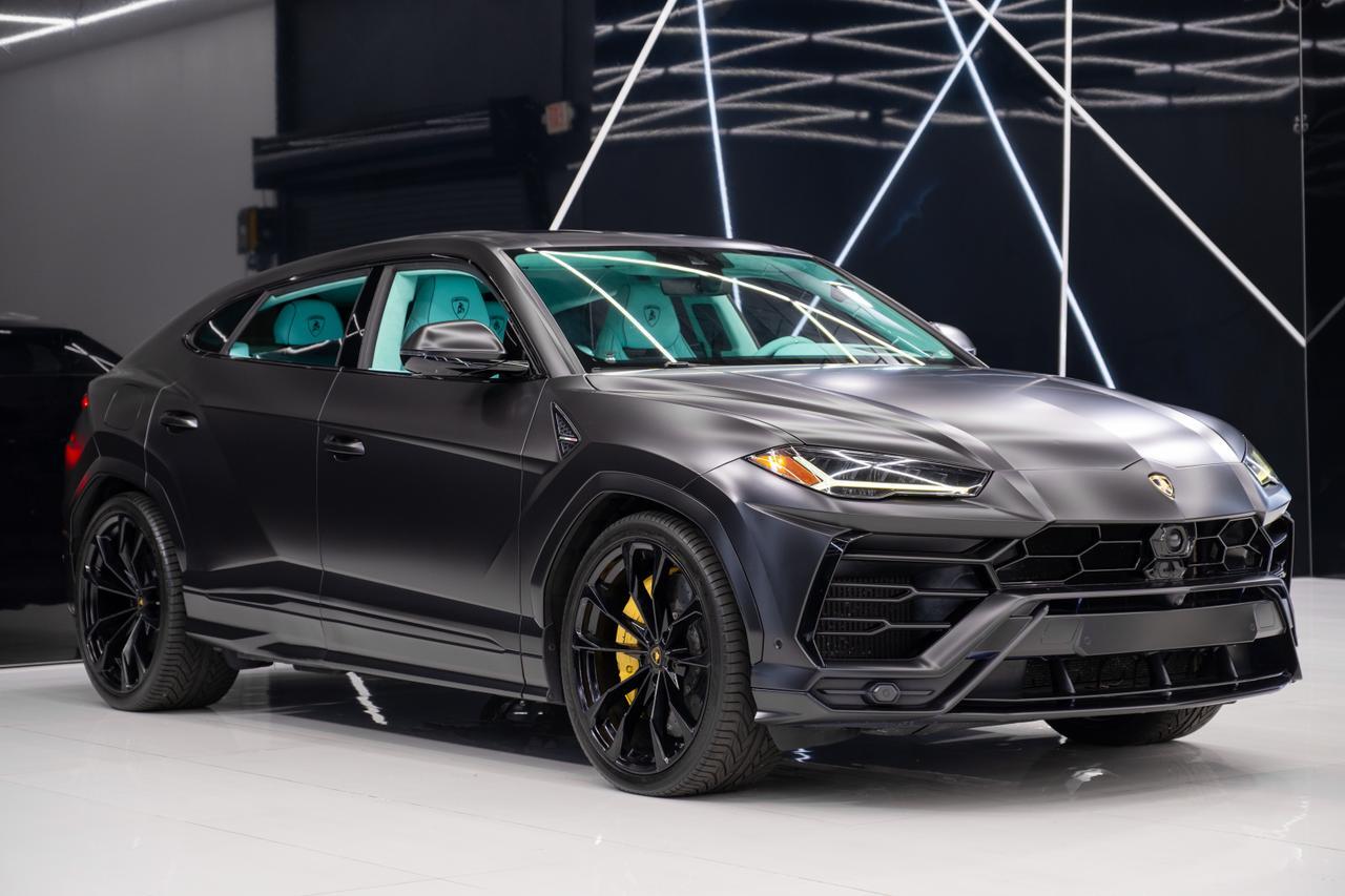 2020 Lamborghini Urus