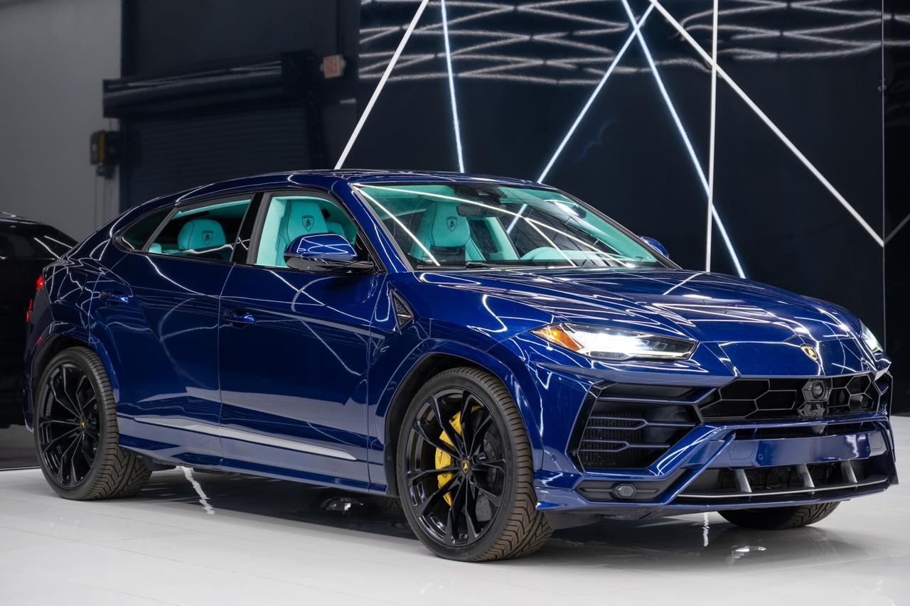 2020 Lamborghini Urus