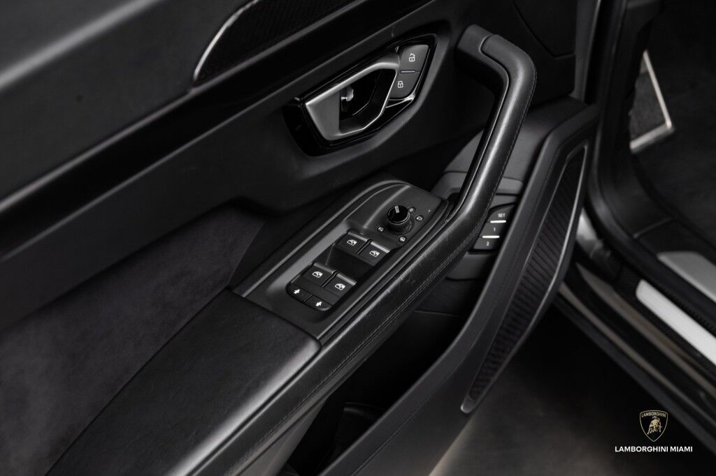 2020 Lamborghini Urus North Miami Beach FL