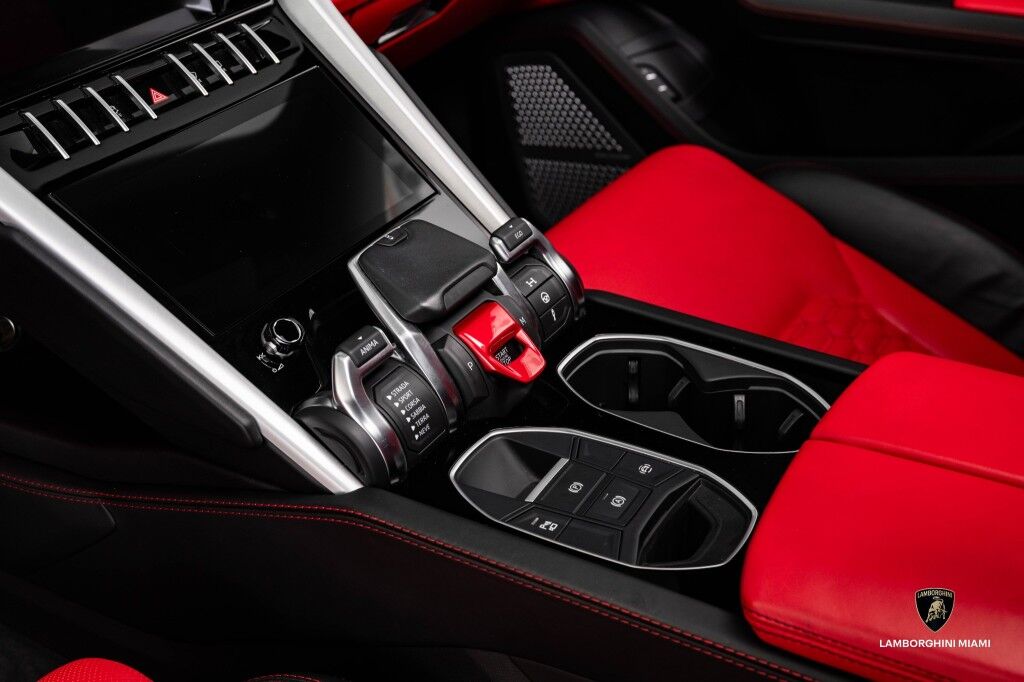 2020 Lamborghini Urus North Miami Beach FL