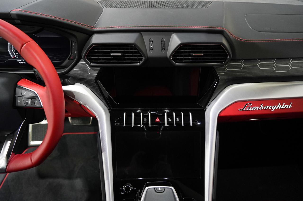 2020 Lamborghini Urus Base - Photo 11