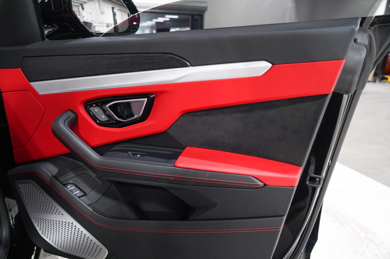 2020 Lamborghini Urus Base - Photo 19