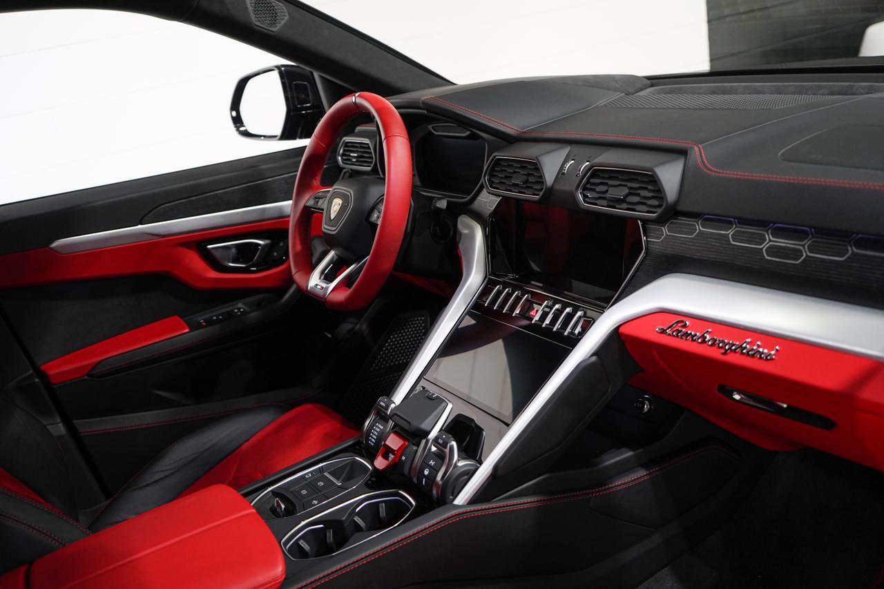 2020 Lamborghini Urus Base - Photo 15