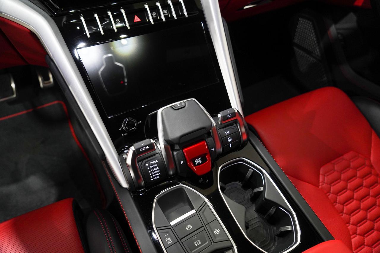 2020 Lamborghini Urus Base - Photo 12