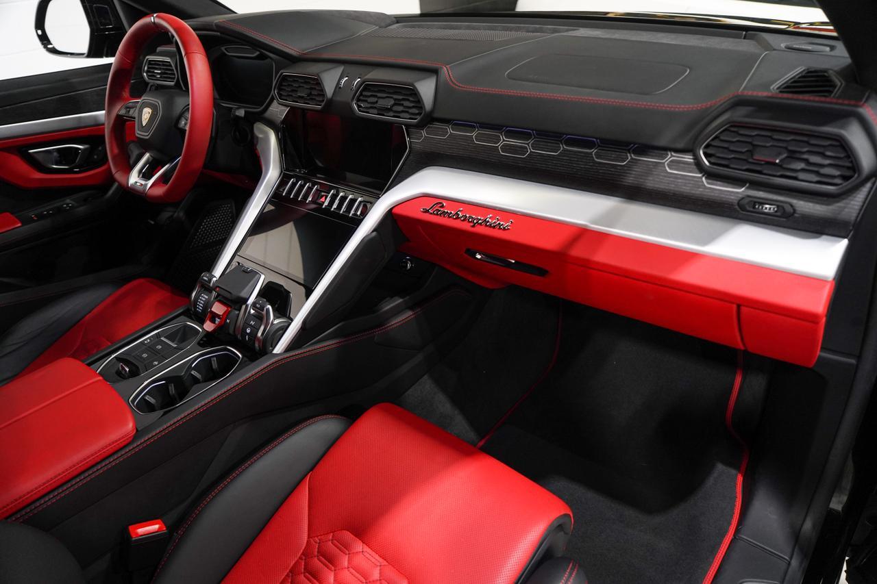 2020 Lamborghini Urus Base - Photo 14