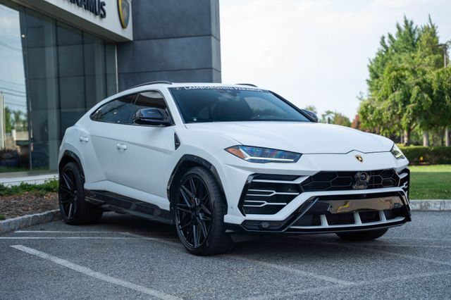 2020 Lamborghini Urus Base