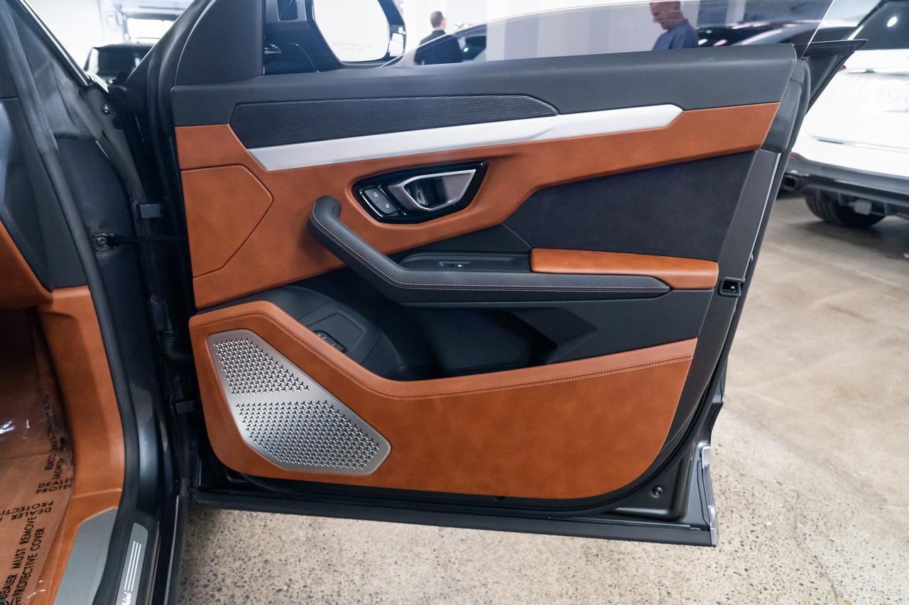 2020 Lamborghini Urus Base Vented Seats Bang &amp; Olufsen Audio Panoramic Moonro Portland OR
