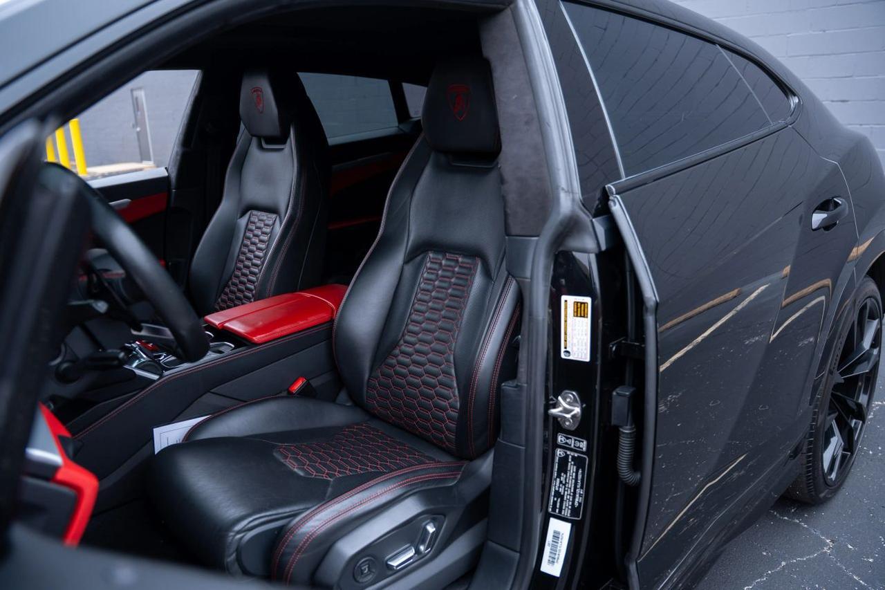 2020 Lamborghini Urus