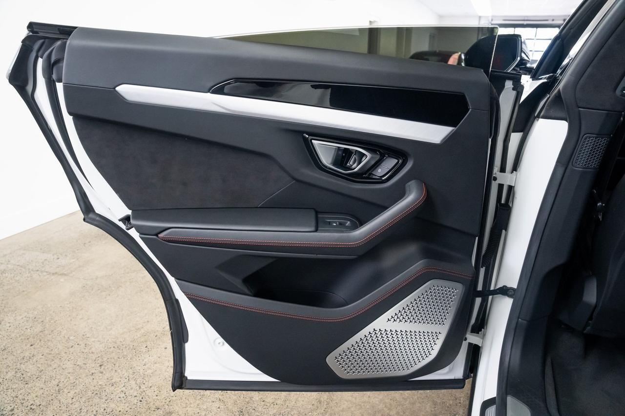 2020 Lamborghini Urus Vented Seats Ceramic Brakes Bang &amp; Olufsen Audio Portland OR
