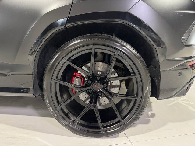 2020 Lamborghini Urus panoramic roof, Ad Personam interior, Bang & Olufsen audio AND MUCH MORE!! Fort Lauderdale FL