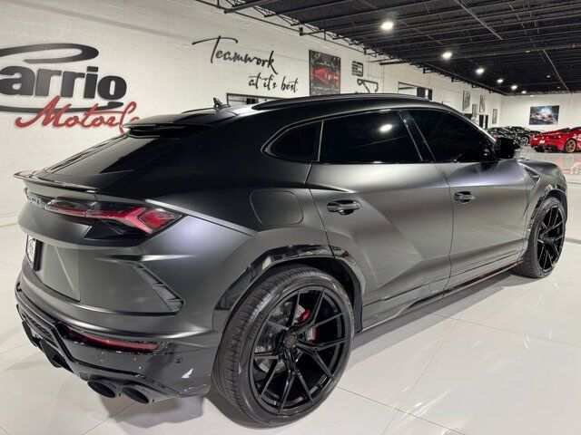 2020 Lamborghini Urus panoramic roof, Ad Personam interior, Bang & Olufsen audio AND MUCH MORE!! Fort Lauderdale FL