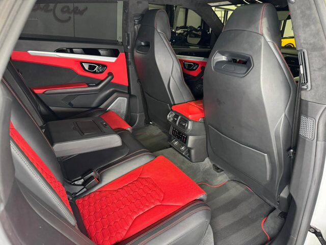 2020 Lamborghini Urus panoramic roof, Ad Personam interior, Bang & Olufsen audio AND MUCH MORE!! Fort Lauderdale FL