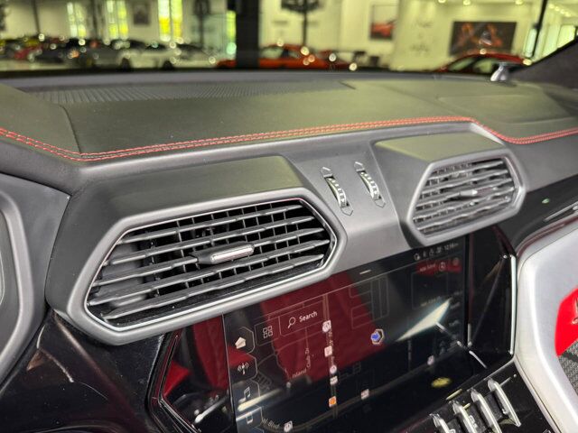 2020 Lamborghini Urus panoramic roof, Ad Personam interior, Bang & Olufsen audio AND MUCH MORE!! Fort Lauderdale FL