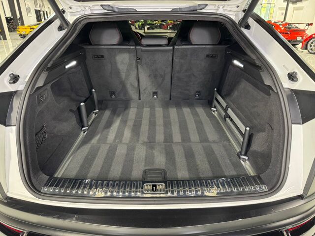 2020 Lamborghini Urus panoramic roof, Ad Personam interior, Bang & Olufsen audio AND MUCH MORE!! Fort Lauderdale FL
