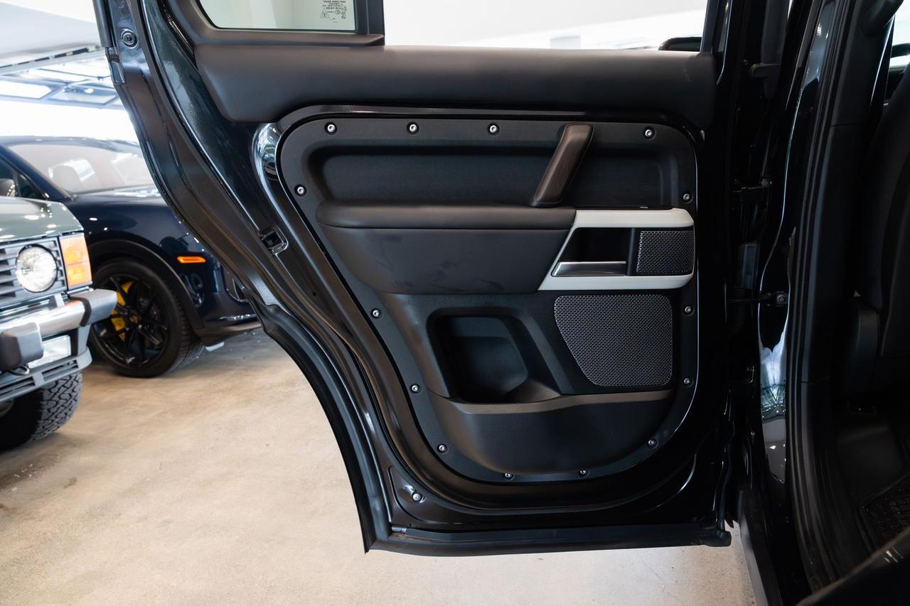 2020 Land Rover Defender 110 HSE Gladstone OR