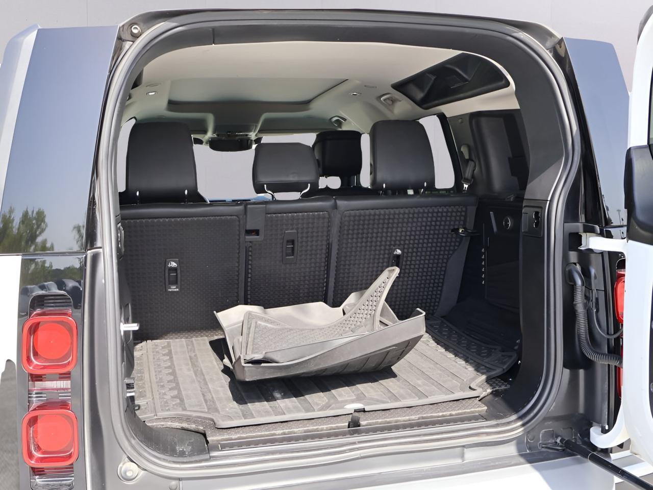 2020 Land Rover Defender 110 HSE San Clemente CA
