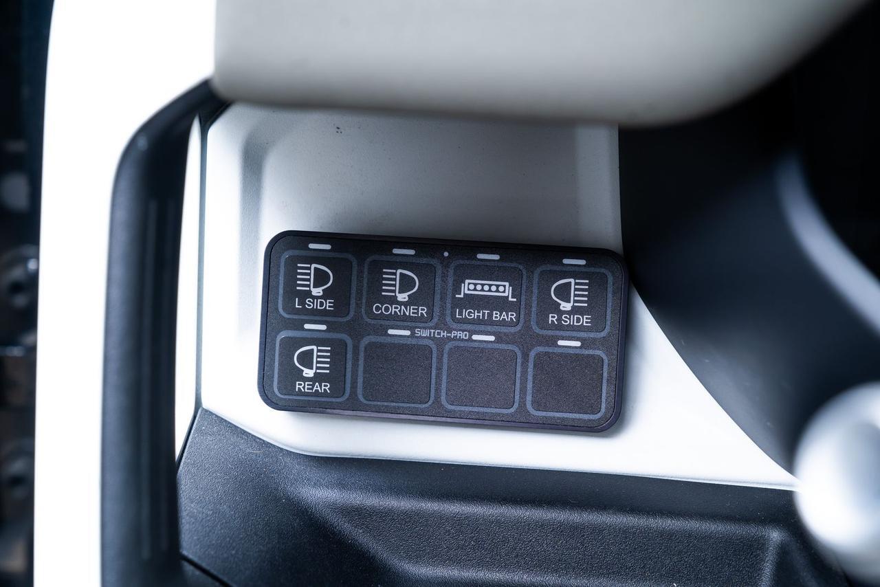 2020 Land Rover Defender 110 SE 1 Owner Heated Seats Adaptive Suspension Portland OR