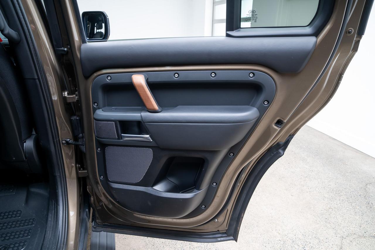 2020 Land Rover Defender 110 X 1 Owner Satin Protective Film Towing Pack Portland OR