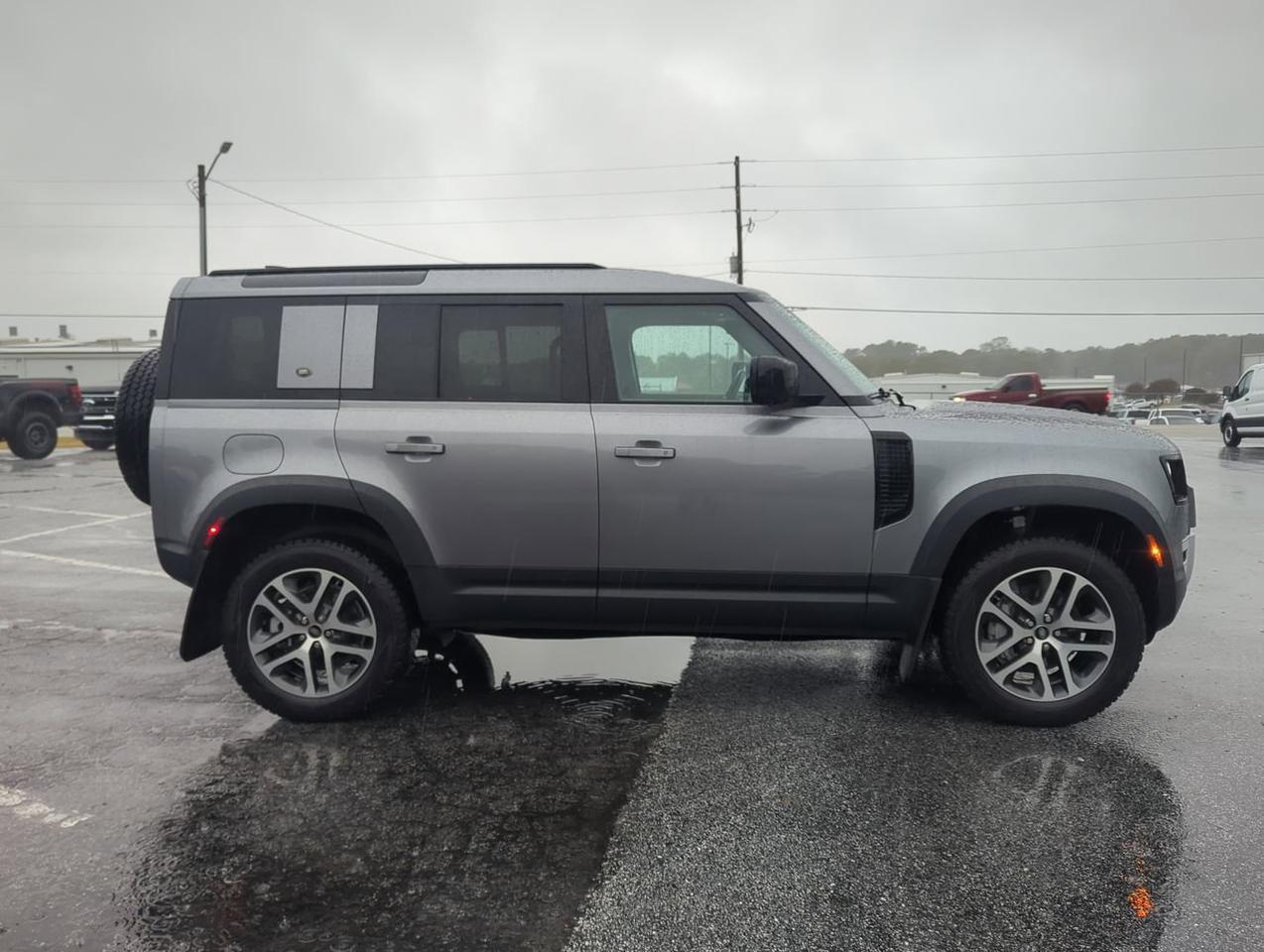 2020 Land Rover Defender HSE
