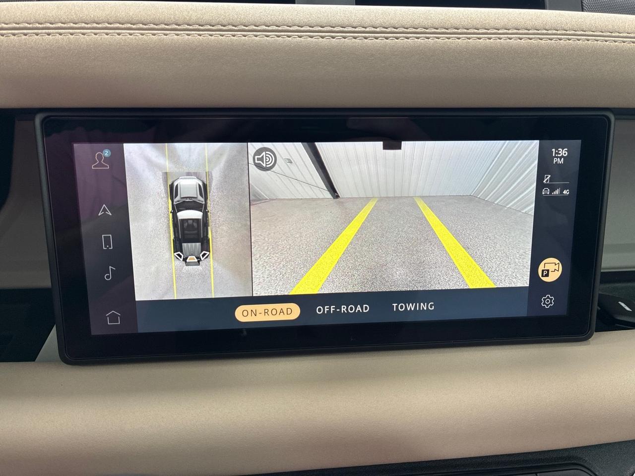 2020 Land Rover Defender SE, Driver Assist Pack, Off-Road Pack, Towing Pack, Pano Roof, Heat & Cool Seats Houston TX