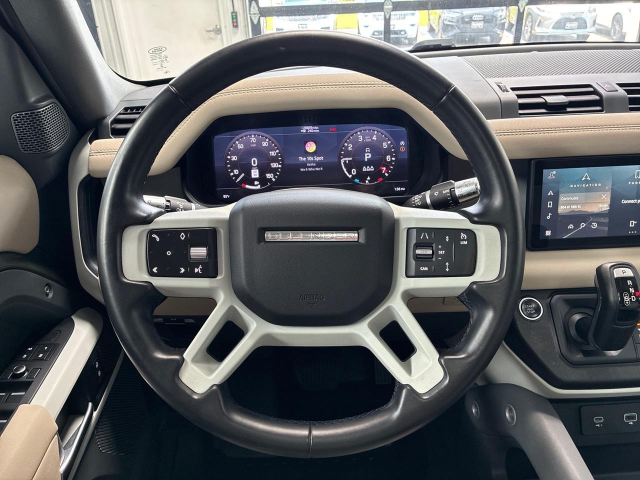 2020 Land Rover Defender SE, Driver Assist Pack, Off-Road Pack, Towing Pack, Pano Roof, Heat & Cool Seats Houston TX