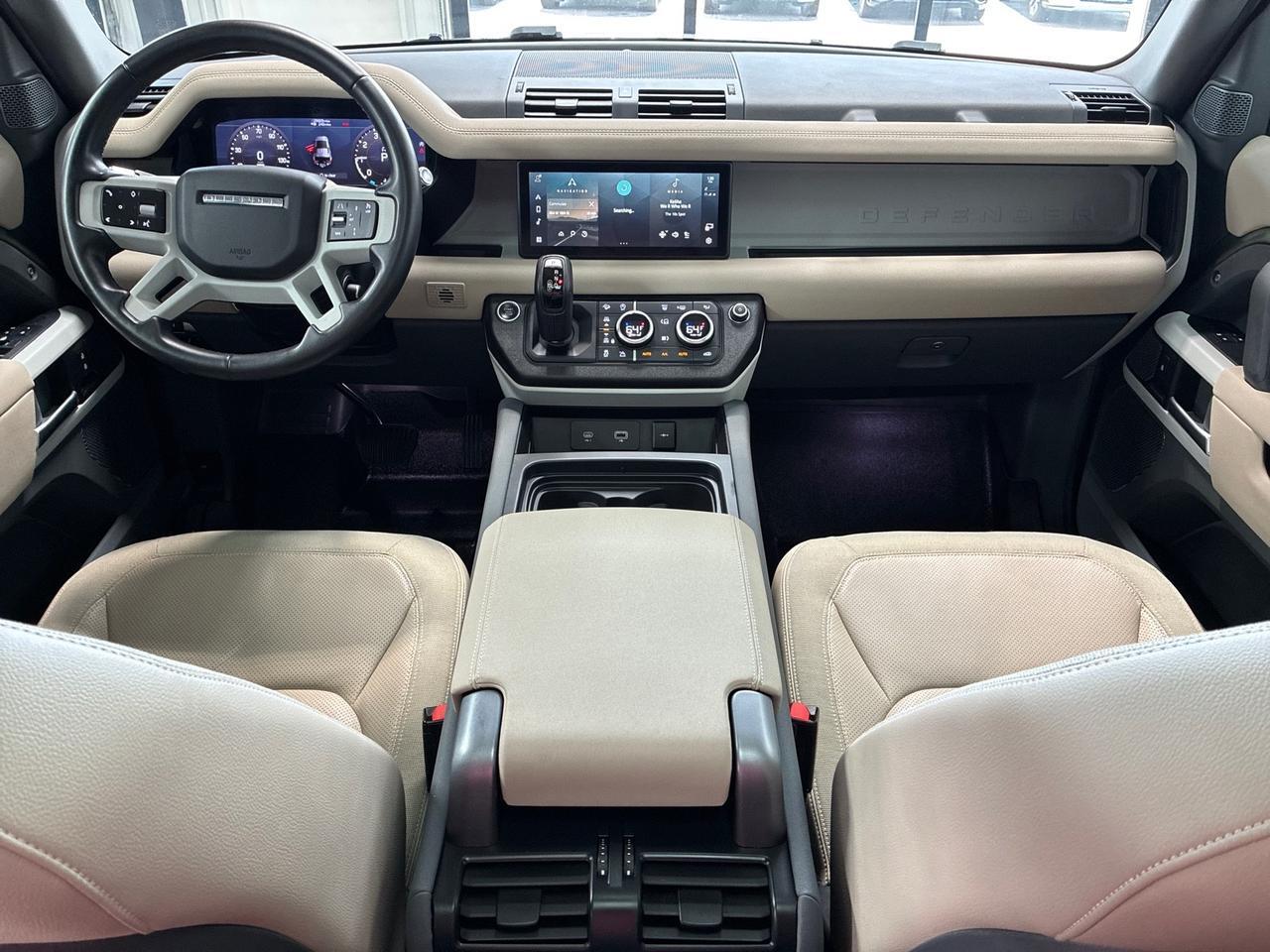 2020 Land Rover Defender SE, Driver Assist Pack, Off-Road Pack, Towing Pack, Pano Roof, Heat & Cool Seats Houston TX