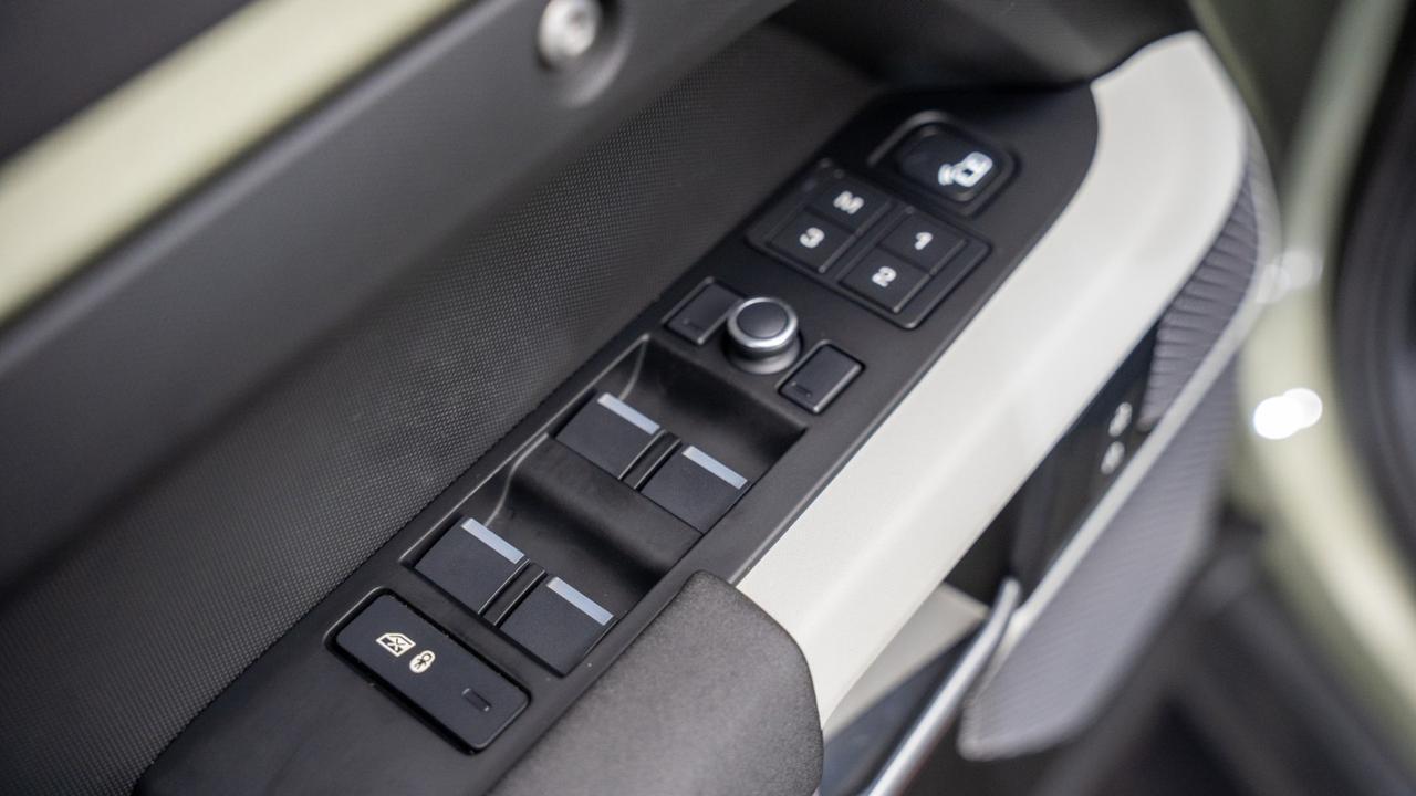 2020 Land Rover Defender SE Franklin TN