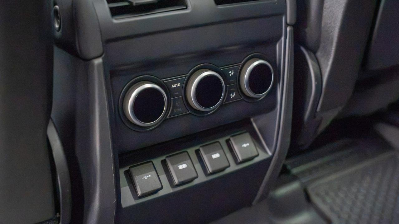 2020 Land Rover Defender SE Franklin TN