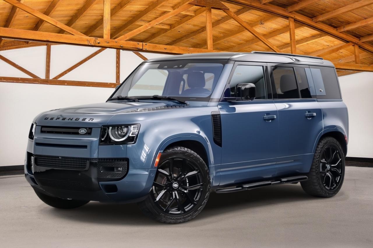 2020 Land Rover Defender SE