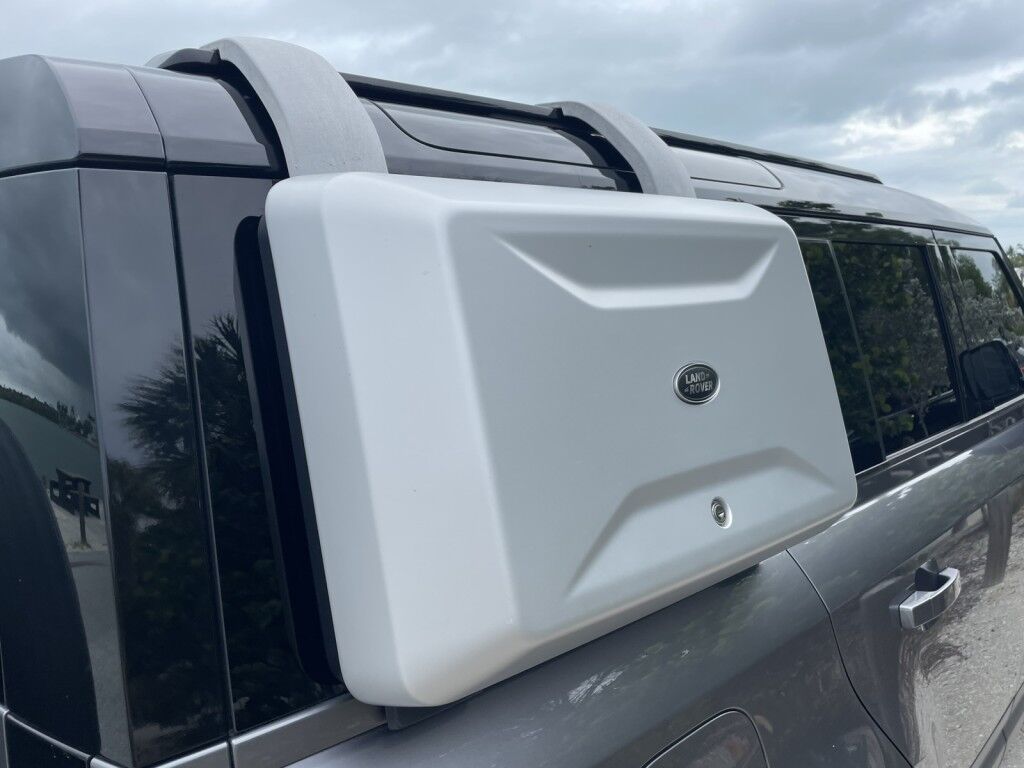 2020 Land Rover Defender SE Sarasota FL
