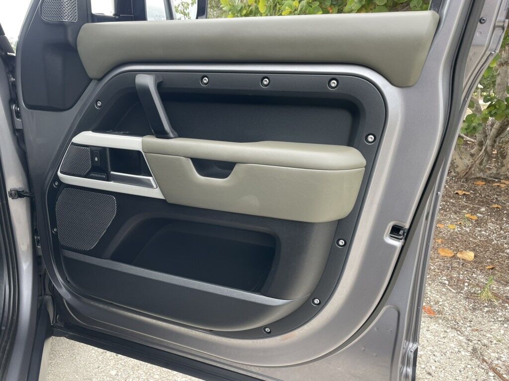 2020 Land Rover Defender SE Sarasota FL
