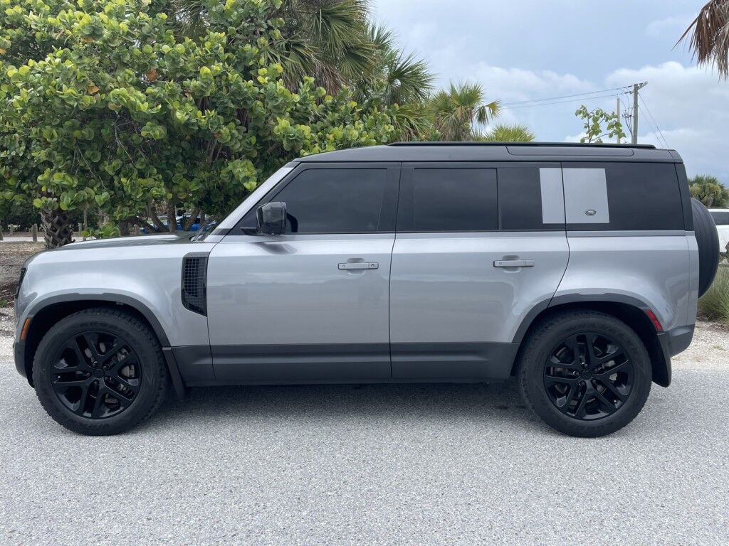 2020 Land Rover Defender SE