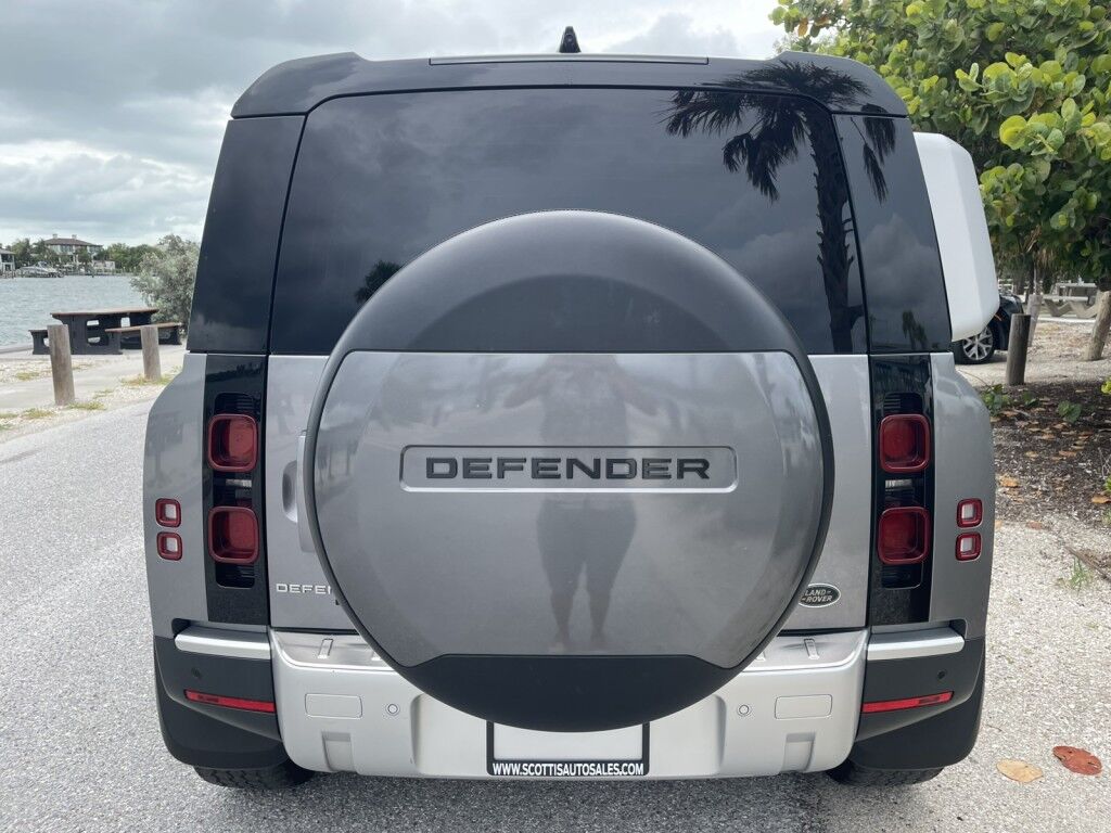 2020 Land Rover Defender SE~ONLINE FINANCE~BLUETOOTH~CAMERA SYSTEM~FRONT BUCKET SEATS~LEATHER SEATS~MEMORIZED SEAT SETTINGS~NAVIGATION~POWER SEATS~PREMIUM SOUND SYSTEM Sarasota FL