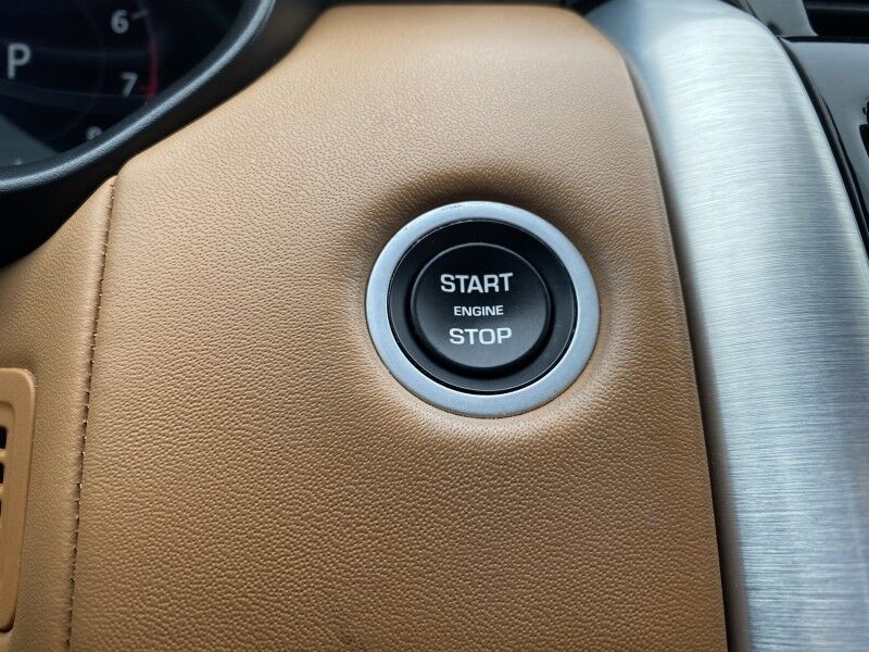 2020 Land Rover Discovery HSE Luxury Bristol  PA