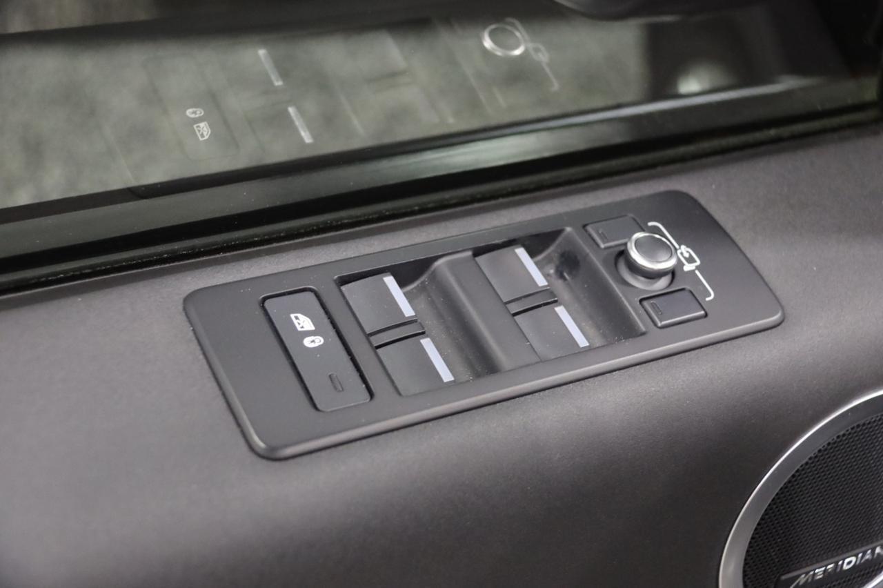 2020 Land Rover Discovery HSE V6 Supercharged 4dr Suv Skokie IL