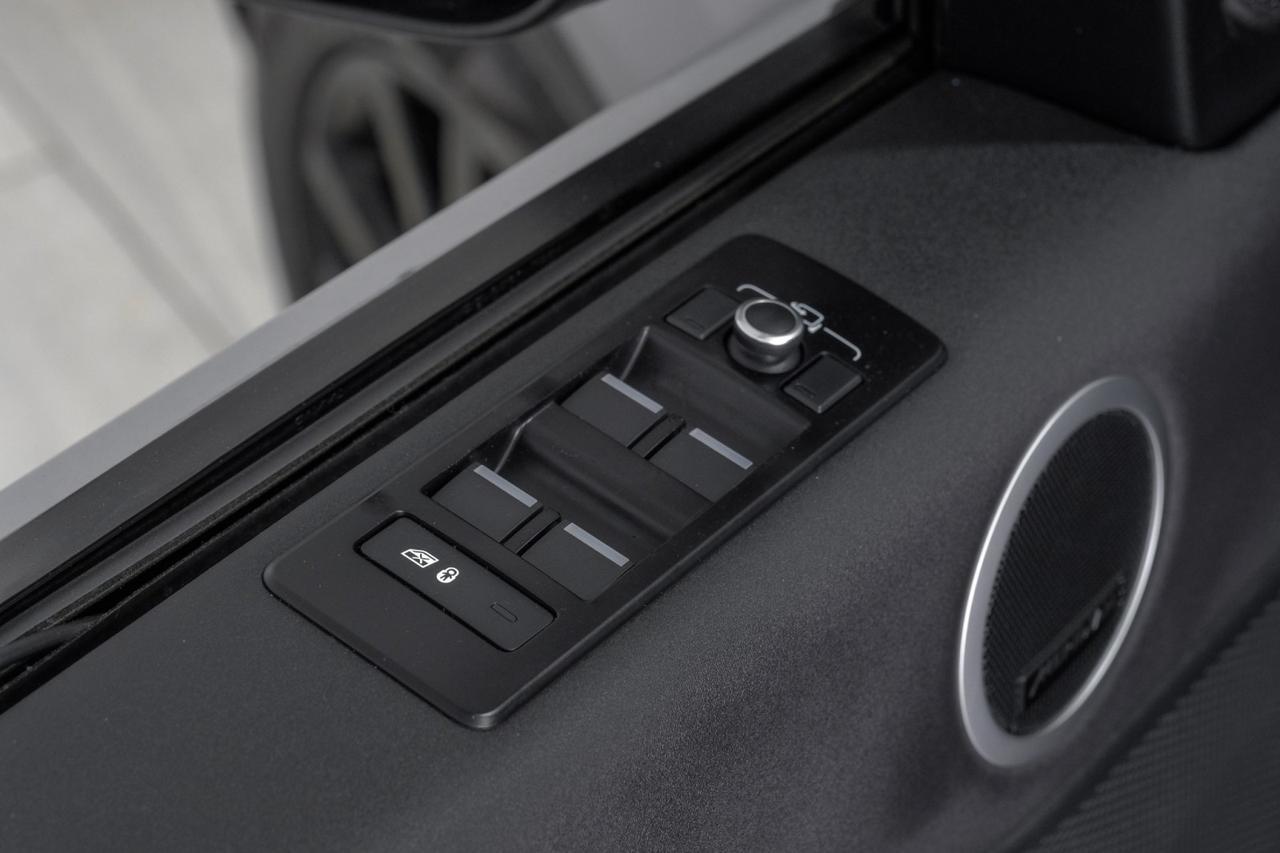 2020 Land Rover Discovery LANDMARK EDITION 4WD BLIND SPOT ASSIST NAVIGATION SUNROOF LEATHE Carrollton TX