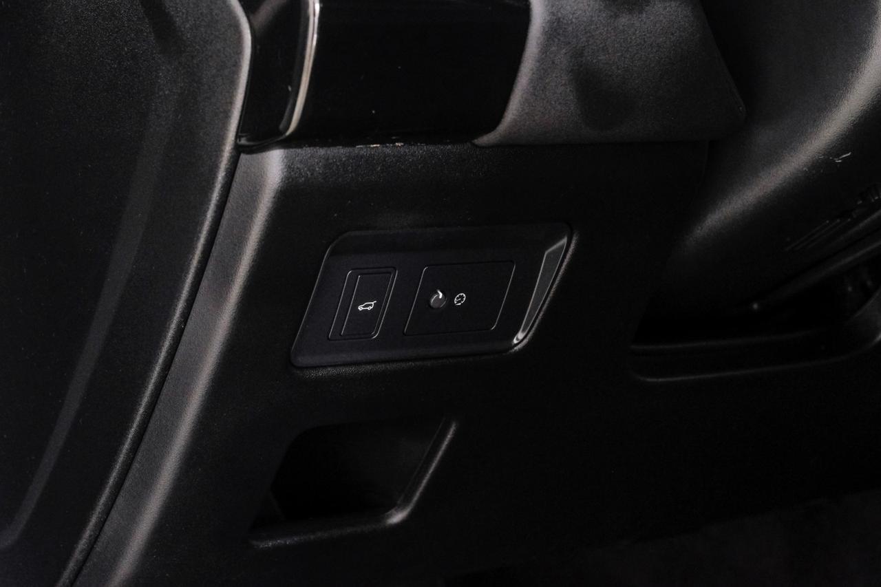 2020 Land Rover Discovery LANDMARK EDITION 4WD BLIND SPOT ASSIST NAVIGATION SUNROOF LEATHE Carrollton TX