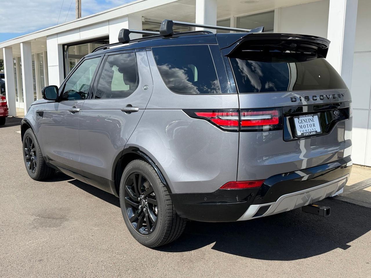 2020 Land Rover Discovery Landmark Edition